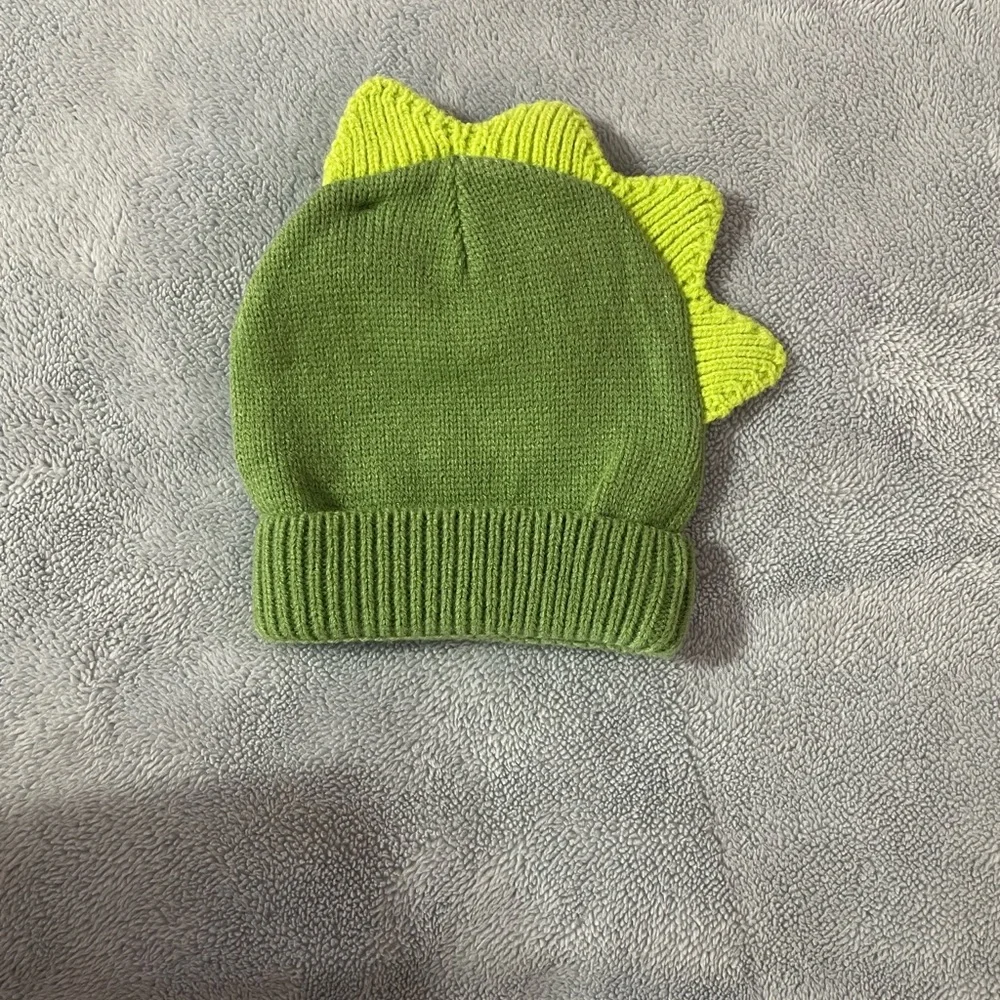 Children’s Green Dinosaur Beanie and Mittens Set